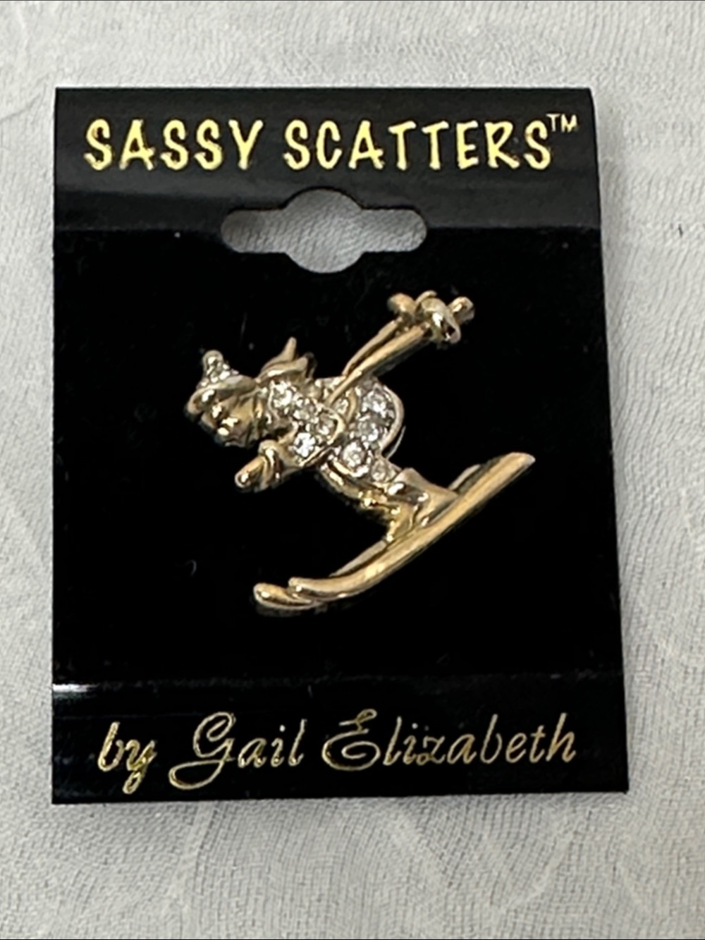 Vintage Skier Brooch Pin gold-tone with Rhinestones
